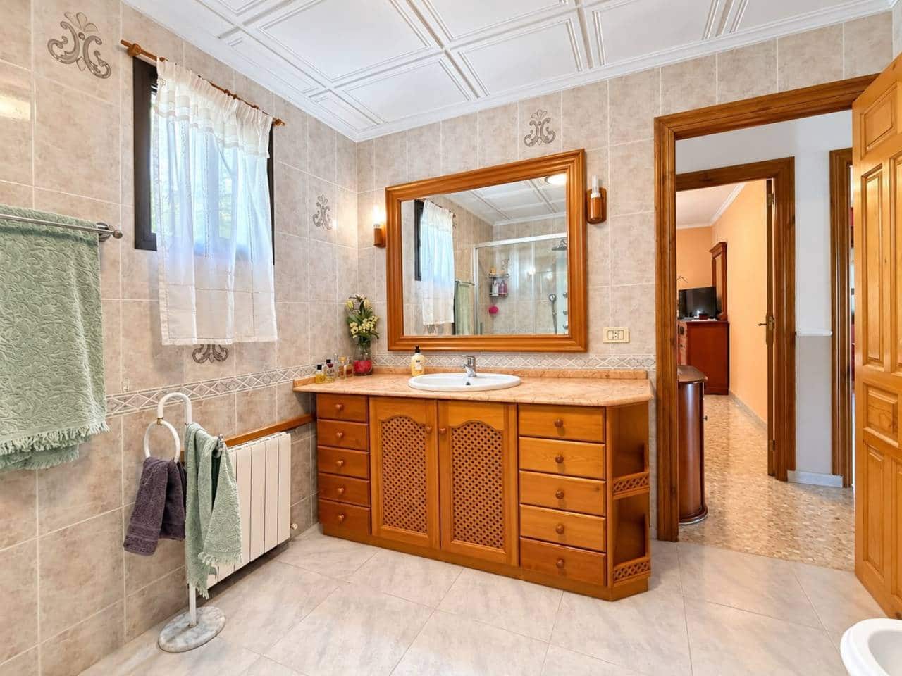 4 sovrum Villa till salu i Vila-real med pool garage - 460 000 € (Ref: 10099601)