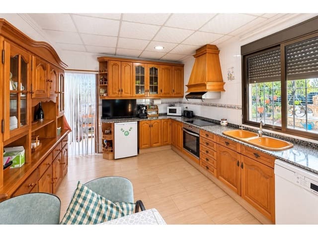 4 sovrum Villa till salu i Vila-real med pool garage - 460 000 € (Ref: 10099601)