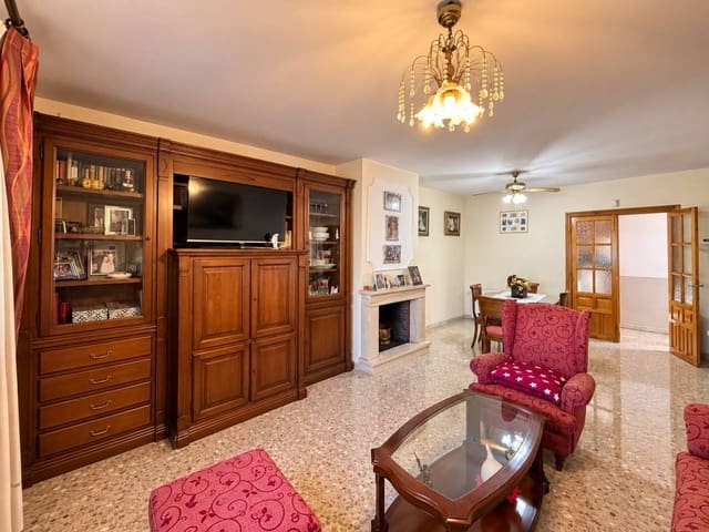 4 sovrum Villa till salu i Vila-real med pool garage - 460 000 € (Ref: 10099601)