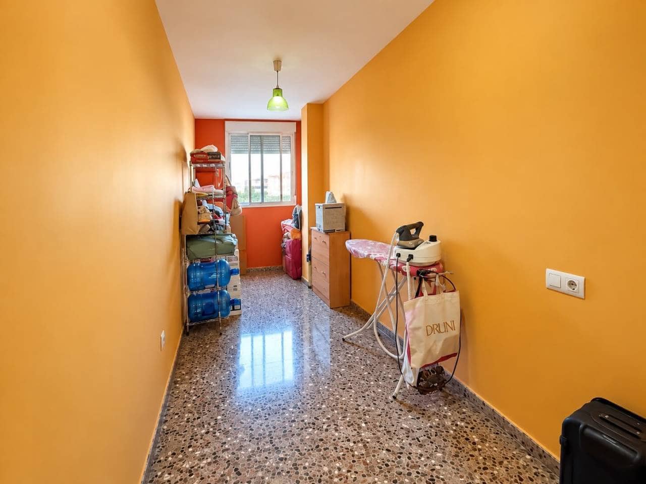 7 quarto Apartamento para venda em Castello de la Plana com garagem - 200 000 € (Ref: 10118686)