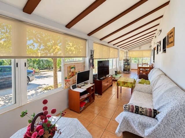 3 soveværelse Finca/Landehus til salg i San Juan de Moró med swimmingpool garage - € 215.000 (Ref: 10118687)