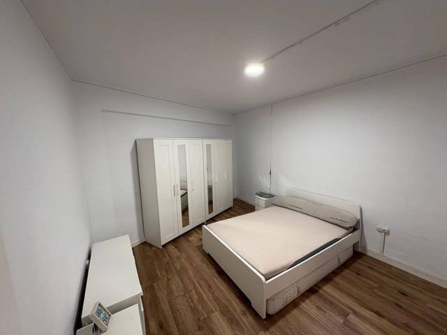 3 quarto Apartamento para venda em Castelló de la Plana - 115 000 € (Ref: 10123337)