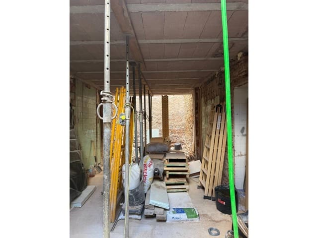 3 bedroom Townhouse for sale in Castelló de la Plana - € 190,000 (Ref: 10131072)