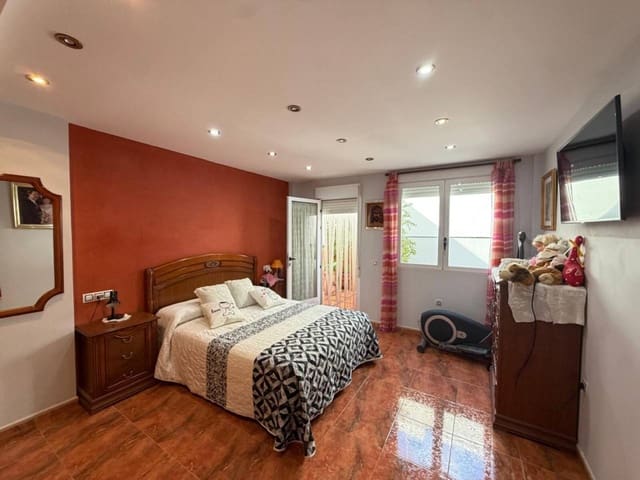 3 chambre Villa/Maison Semi-Mitoyenne à vendre à La Vall d'Uixó avec garage - 220 000 € (Ref: 10139026)