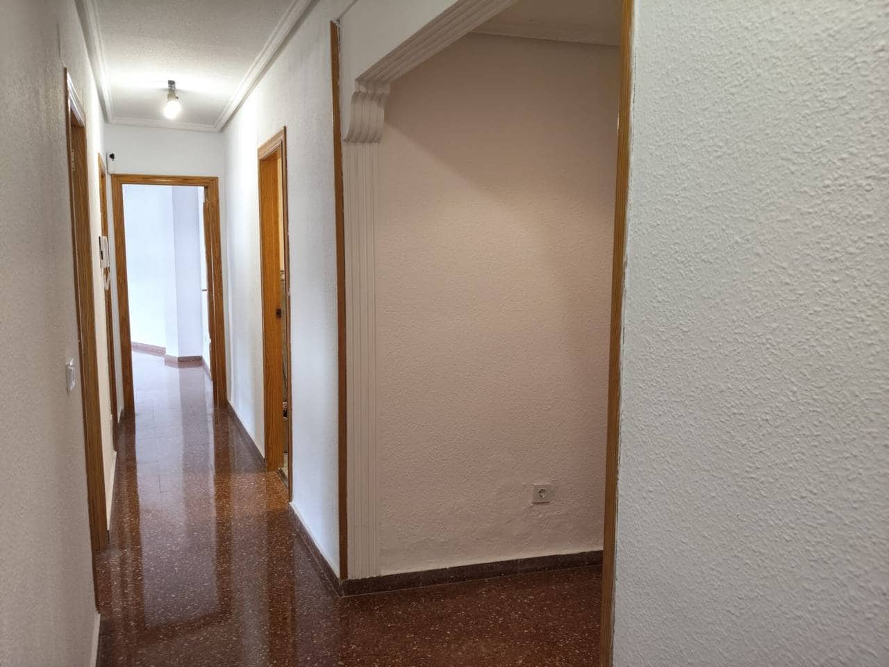 4 soveværelse Lejlighed til salg i Vila-real - € 140.000 (Ref: 10141545)
