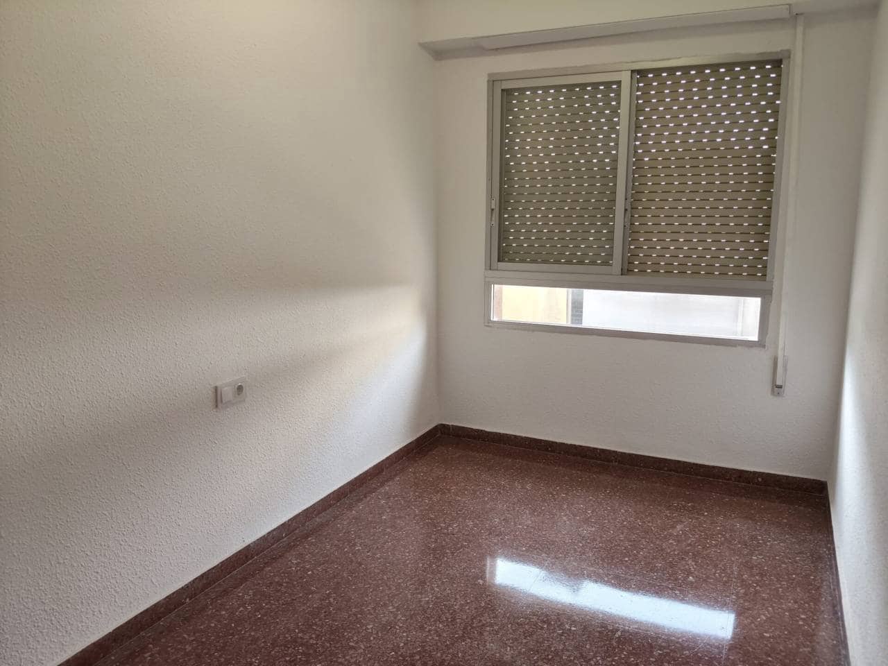4 soveværelse Lejlighed til salg i Vila-real - € 140.000 (Ref: 10141545)