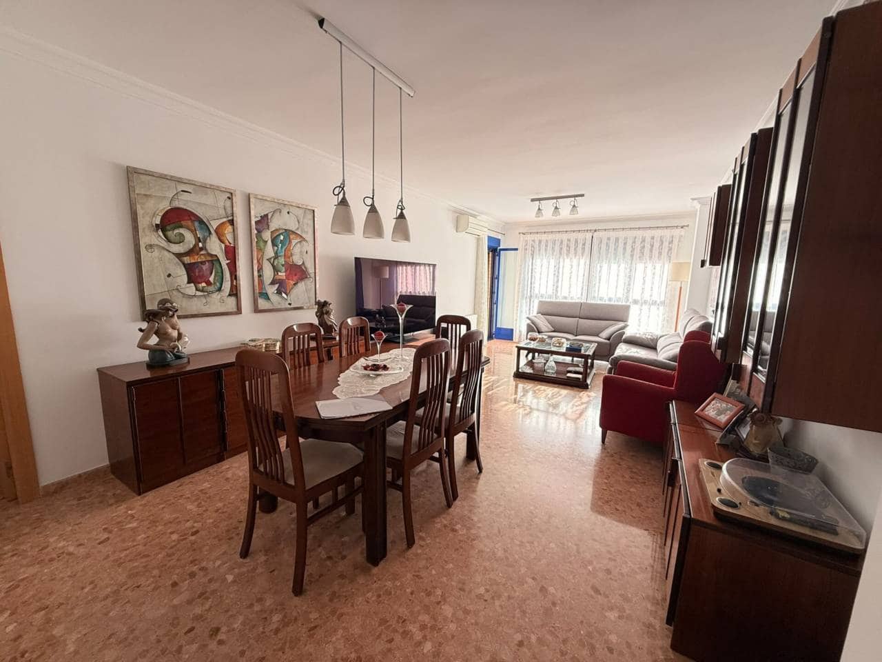 4 bedroom Flat for sale in Castello de la Plana with garage - € 375,000 (Ref: 10141546)