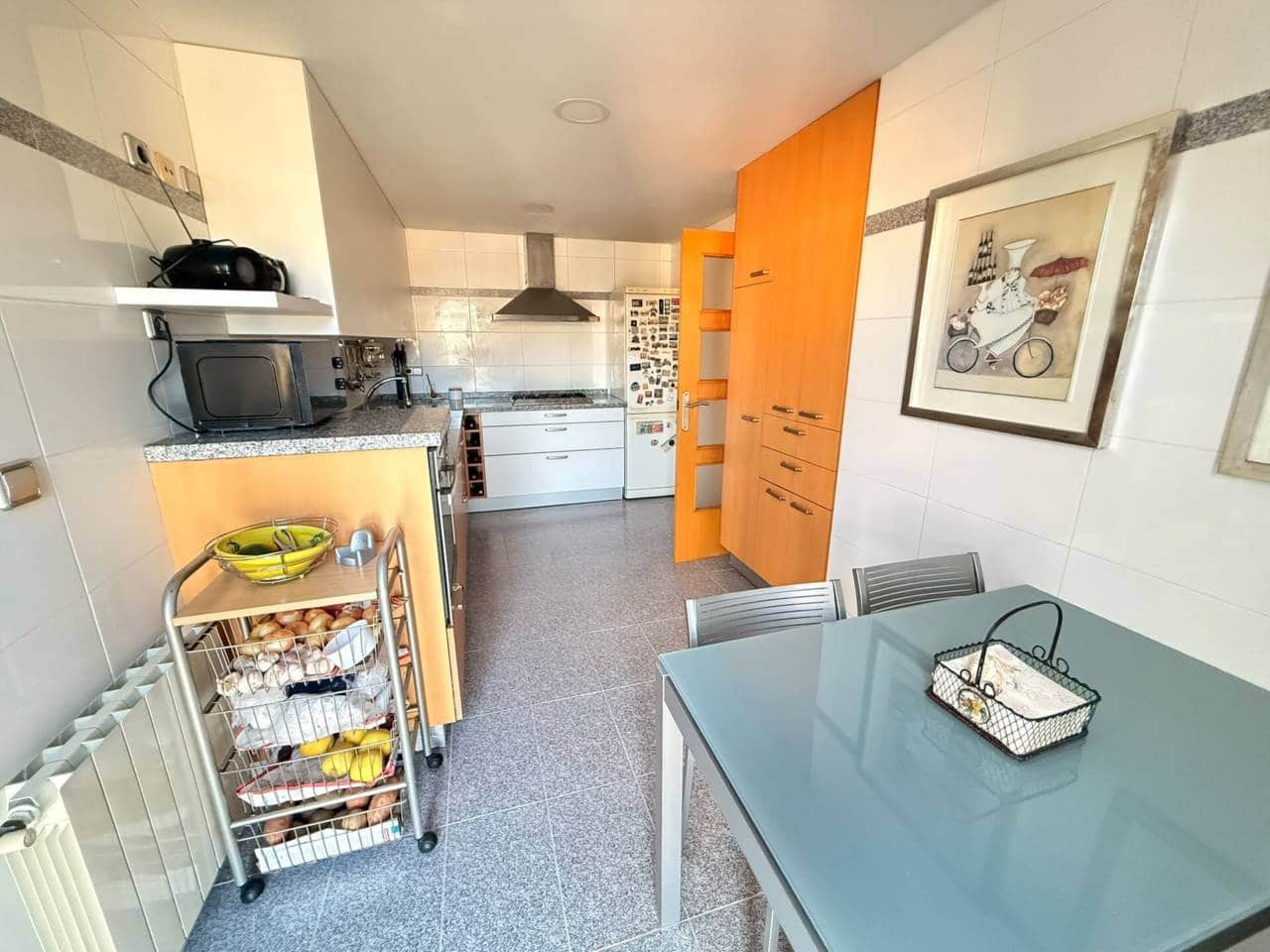 4 bedroom Flat for sale in Castello de la Plana with garage - € 375,000 (Ref: 10141546)