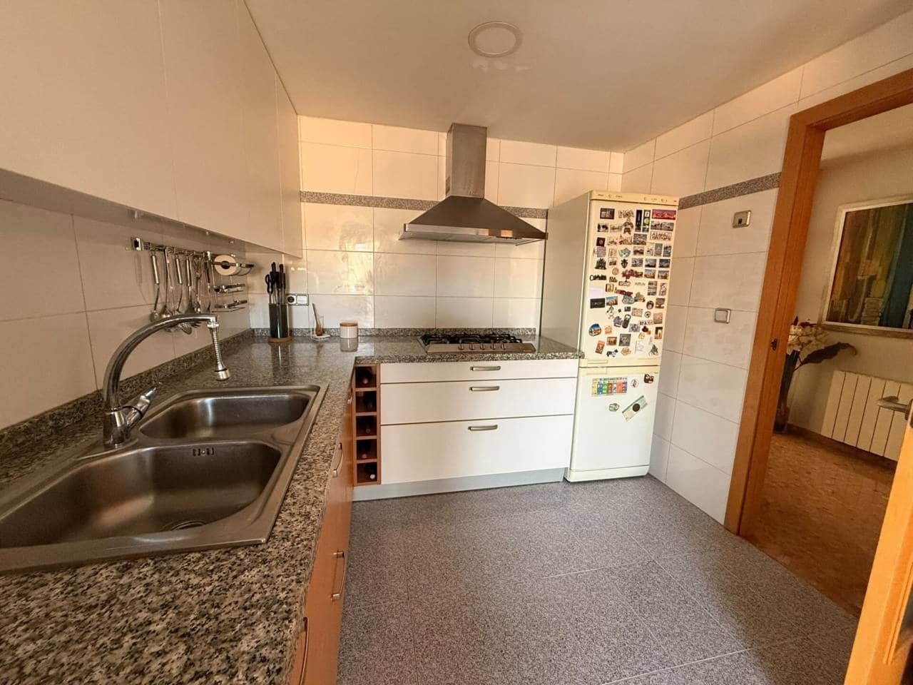 4 bedroom Flat for sale in Castello de la Plana with garage - € 375,000 (Ref: 10141546)