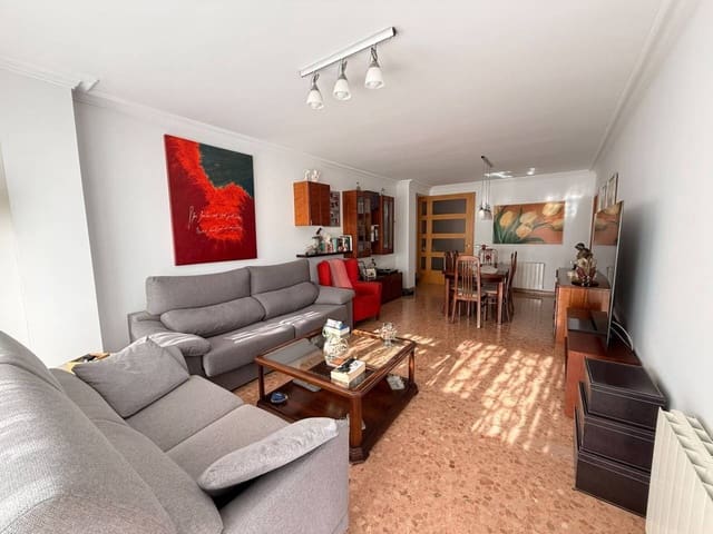 4 bedroom Flat for sale in Castelló de la Plana with garage - € 375,000 (Ref: 10141546)