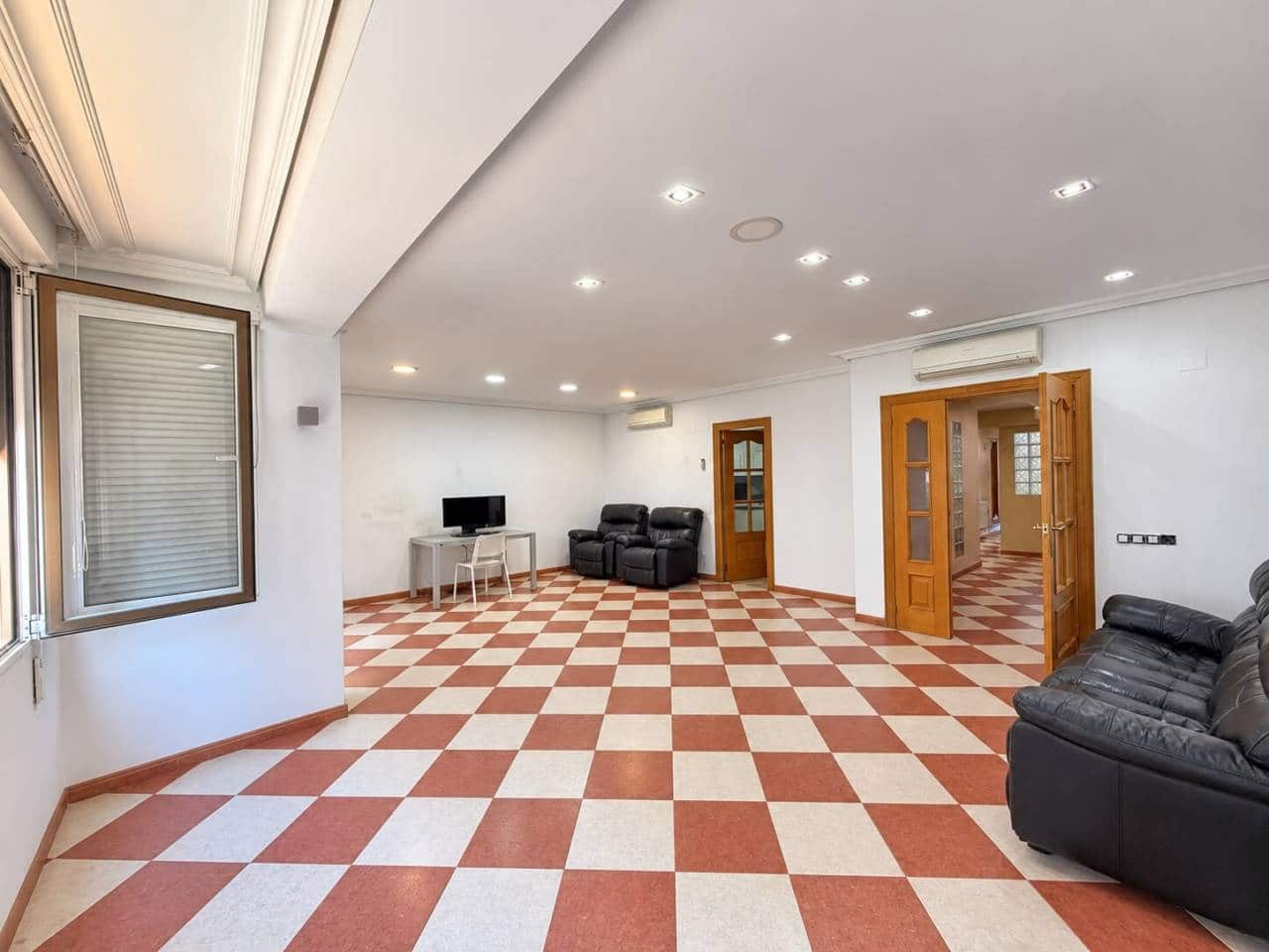 3 makuuhuone Asunto myytävänä paikassa Castello de la Plana - 220 000 € (Ref: 10150179)