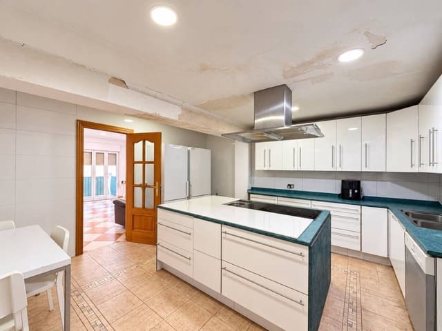 3 makuuhuone Asunto myytävänä paikassa Castelló de la Plana - 220 000 € (Ref: 10150179)