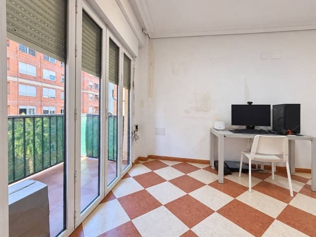 3 makuuhuone Asunto myytävänä paikassa Castelló de la Plana - 220 000 € (Ref: 10150179)