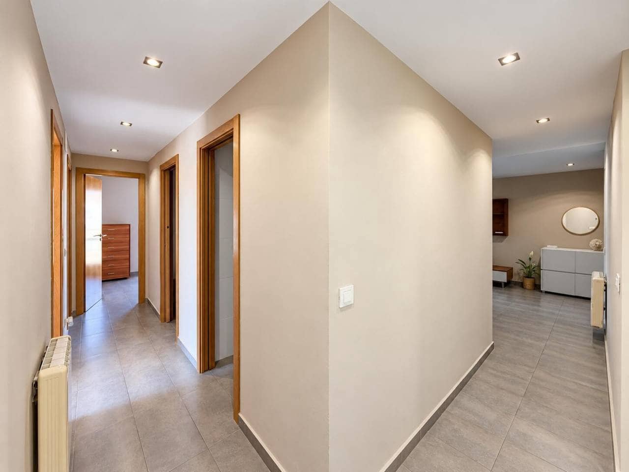 3 slaapkamer Flat te koop in Castello de la Plana met garage - € 320.000 (Ref: 10157131)