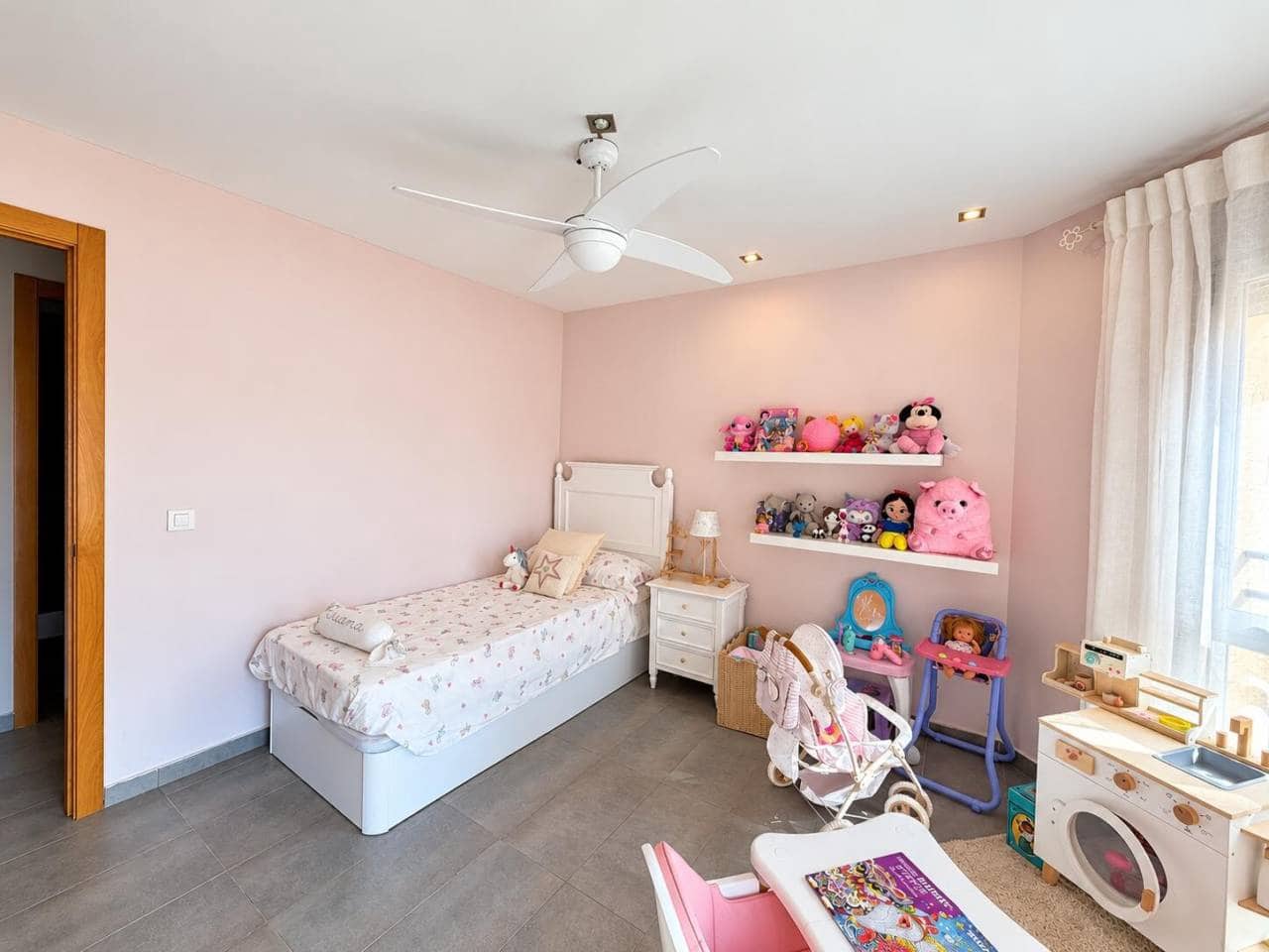 3 slaapkamer Flat te koop in Castello de la Plana met garage - € 320.000 (Ref: 10157131)