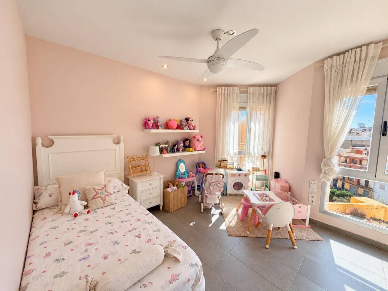 3 slaapkamer Flat te koop in Castello de la Plana met garage - € 320.000 (Ref: 10157131)