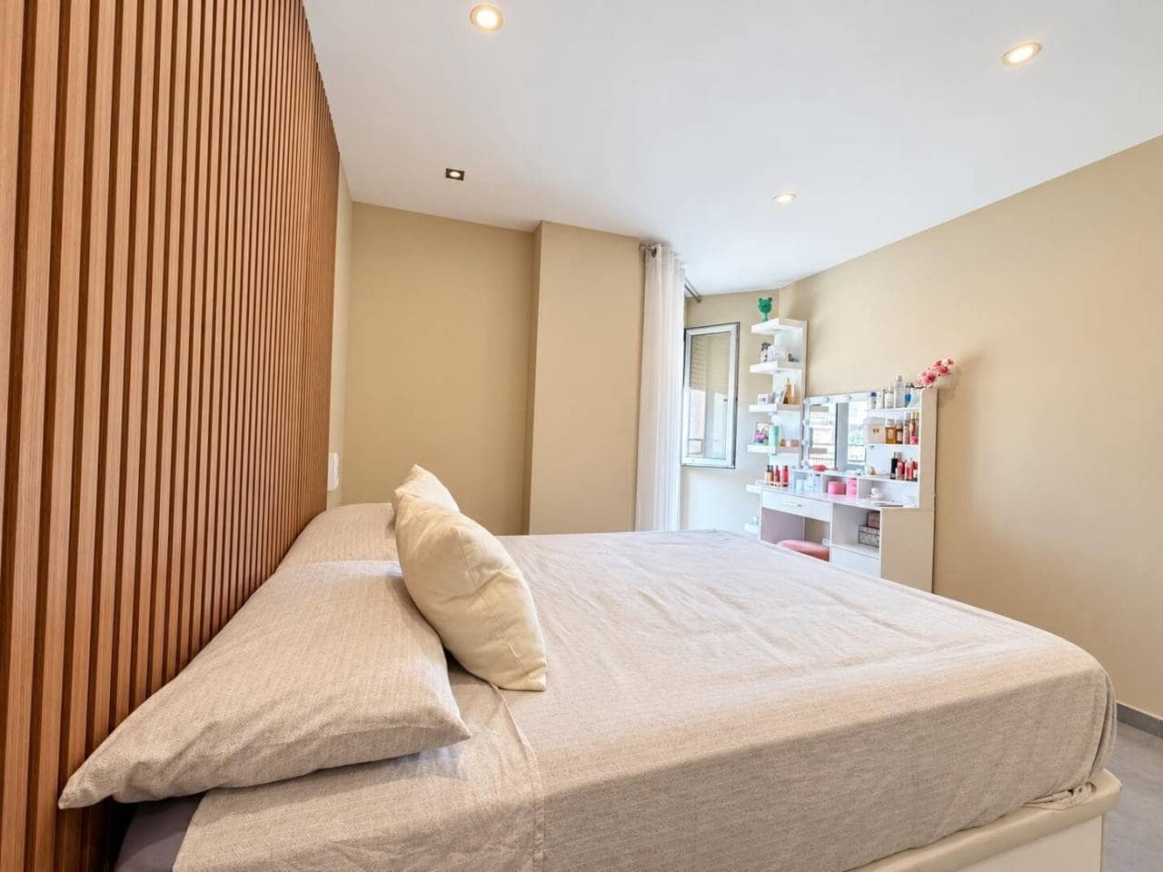 3 slaapkamer Flat te koop in Castello de la Plana met garage - € 320.000 (Ref: 10157131)