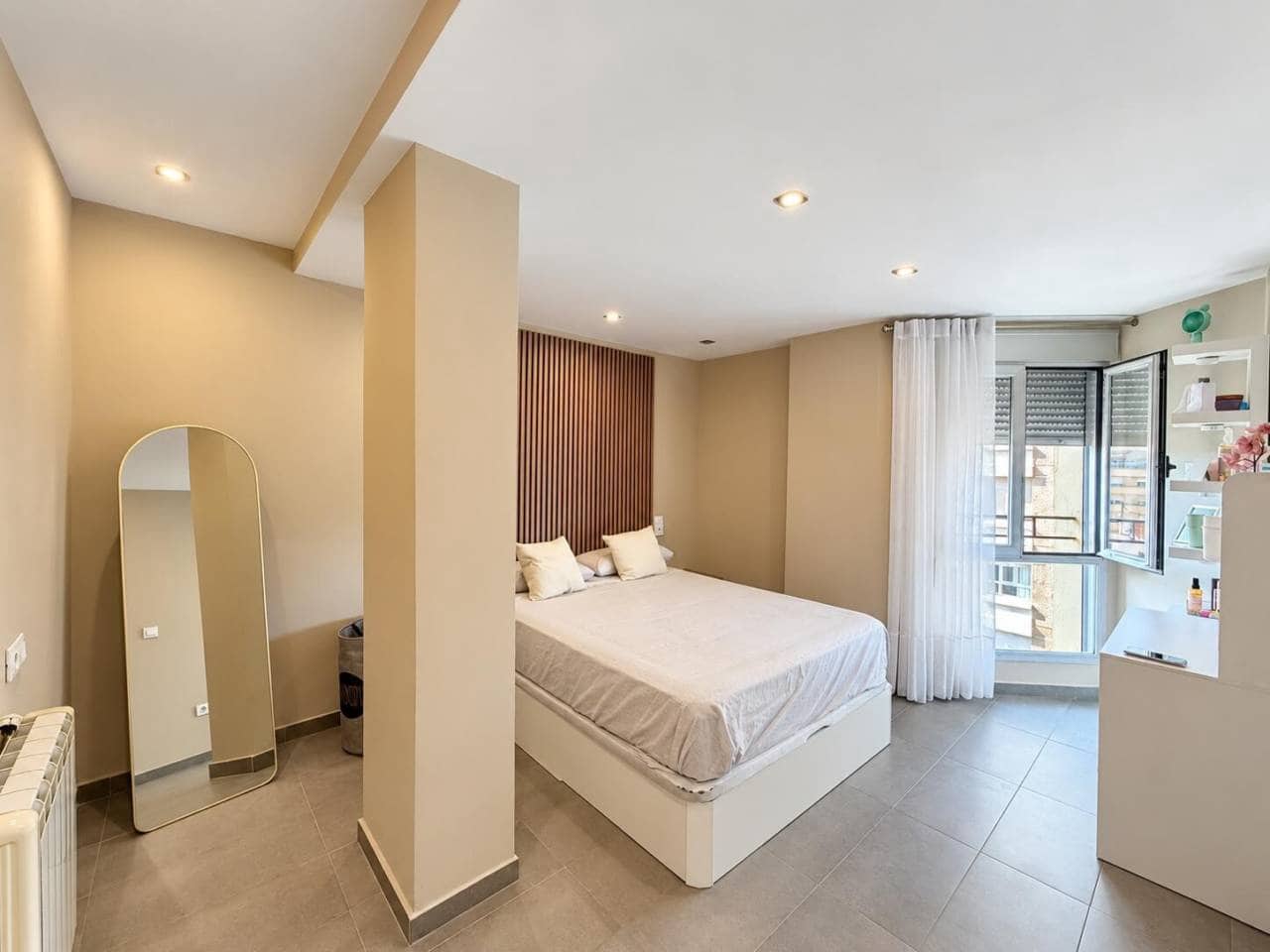 3 slaapkamer Flat te koop in Castello de la Plana met garage - € 320.000 (Ref: 10157131)