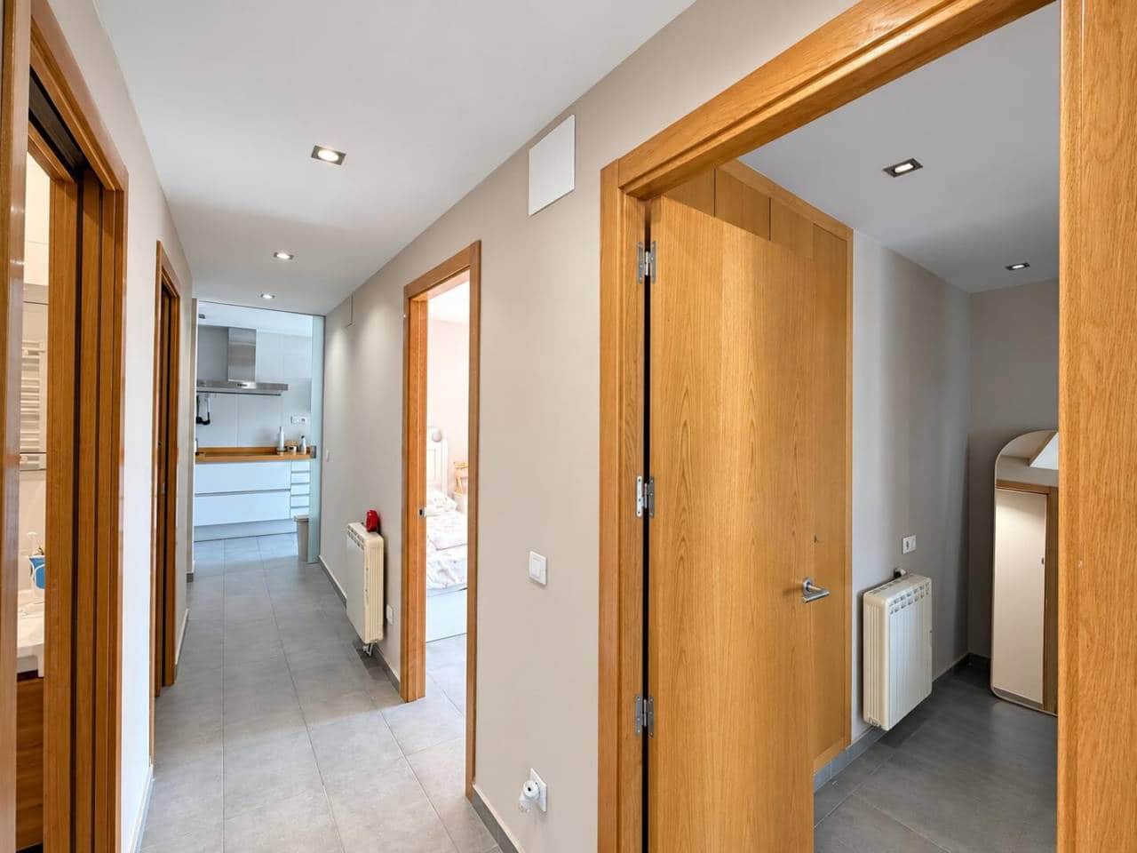 3 slaapkamer Flat te koop in Castello de la Plana met garage - € 320.000 (Ref: 10157131)
