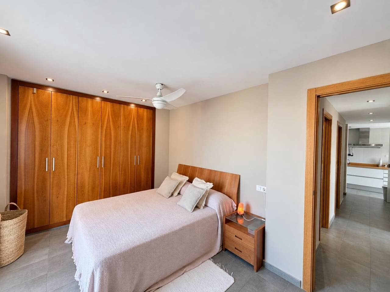 3 slaapkamer Flat te koop in Castello de la Plana met garage - € 320.000 (Ref: 10157131)