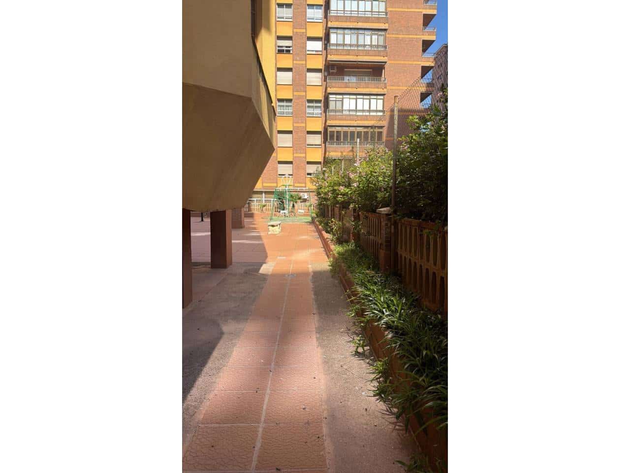 3 slaapkamer Flat te koop in Castello de la Plana met garage - € 320.000 (Ref: 10157131)