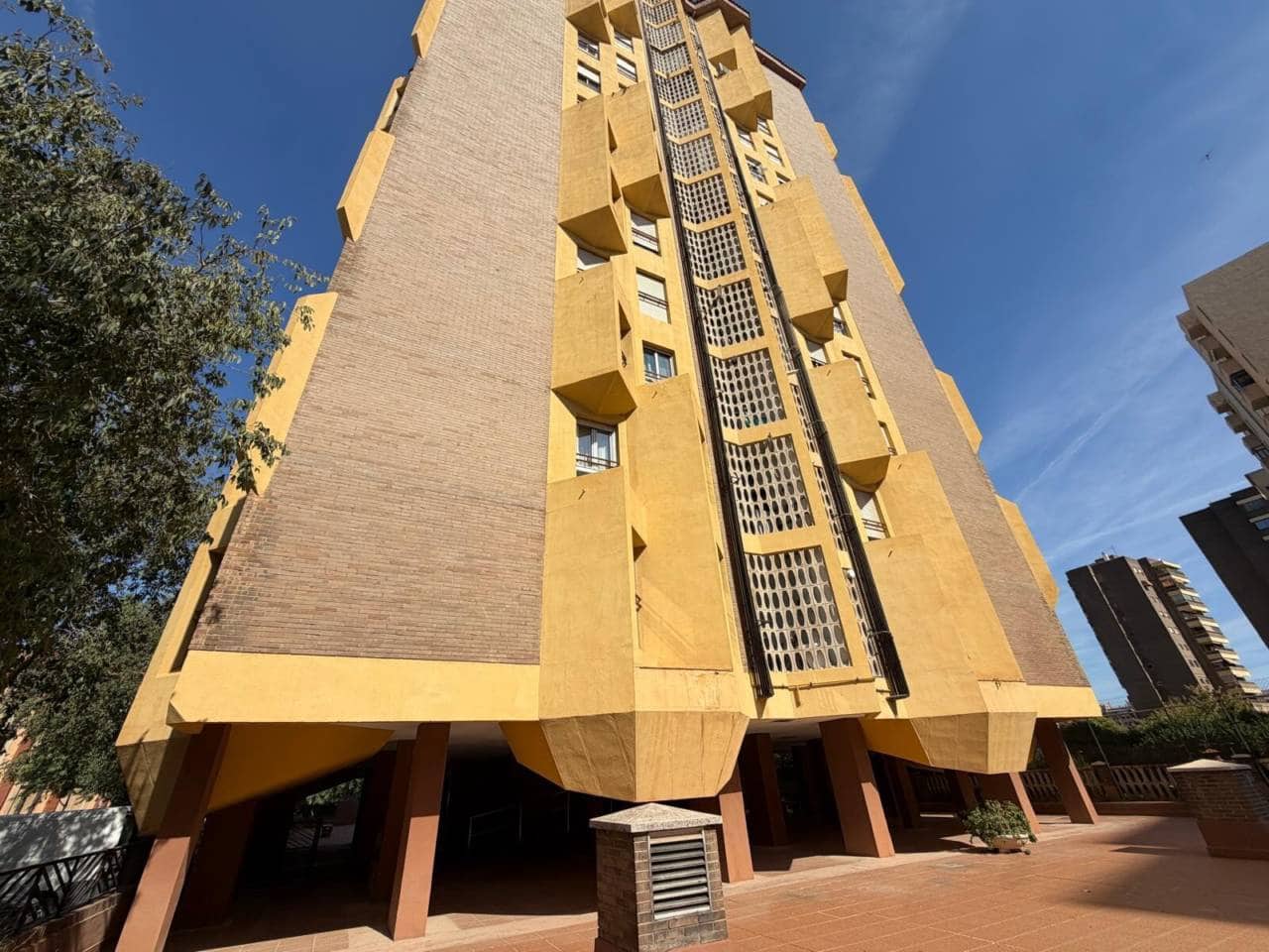 3 slaapkamer Flat te koop in Castello de la Plana met garage - € 320.000 (Ref: 10157131)