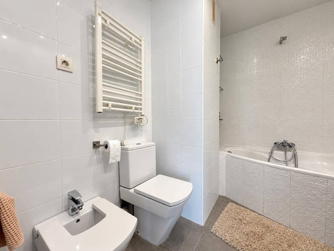 3 slaapkamer Flat te koop in Castello de la Plana met garage - € 320.000 (Ref: 10157131)