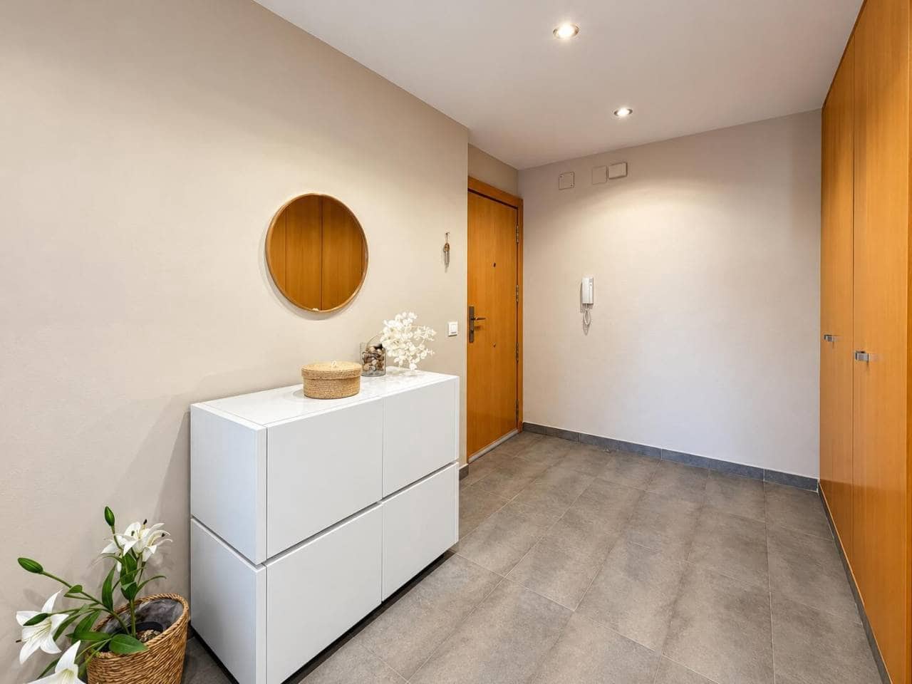 3 slaapkamer Flat te koop in Castello de la Plana met garage - € 320.000 (Ref: 10157131)