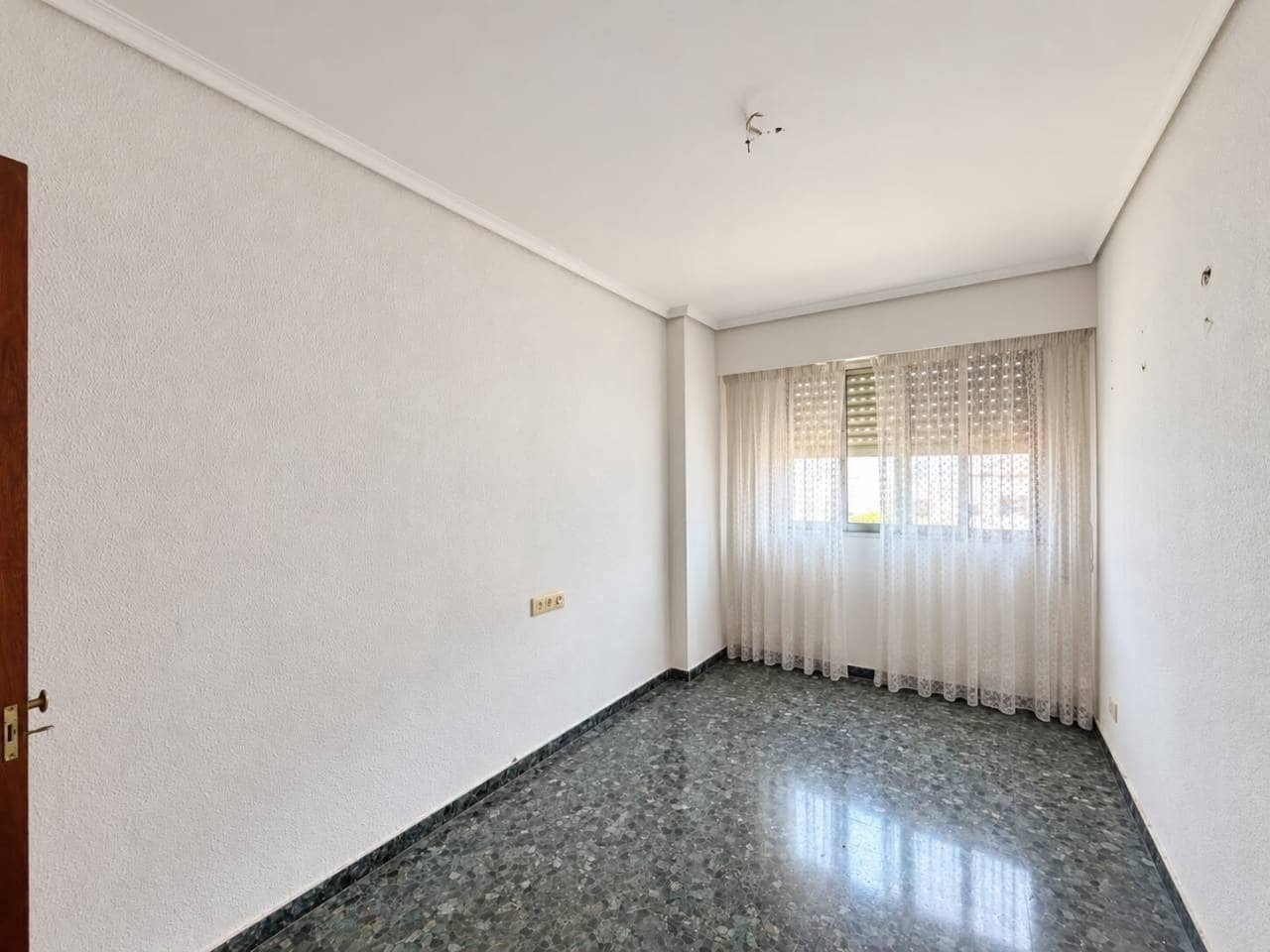 Piso de 4 habitaciones en Castelló de la Plana en venta con garaje - 195.000 € (Ref: 10157132)