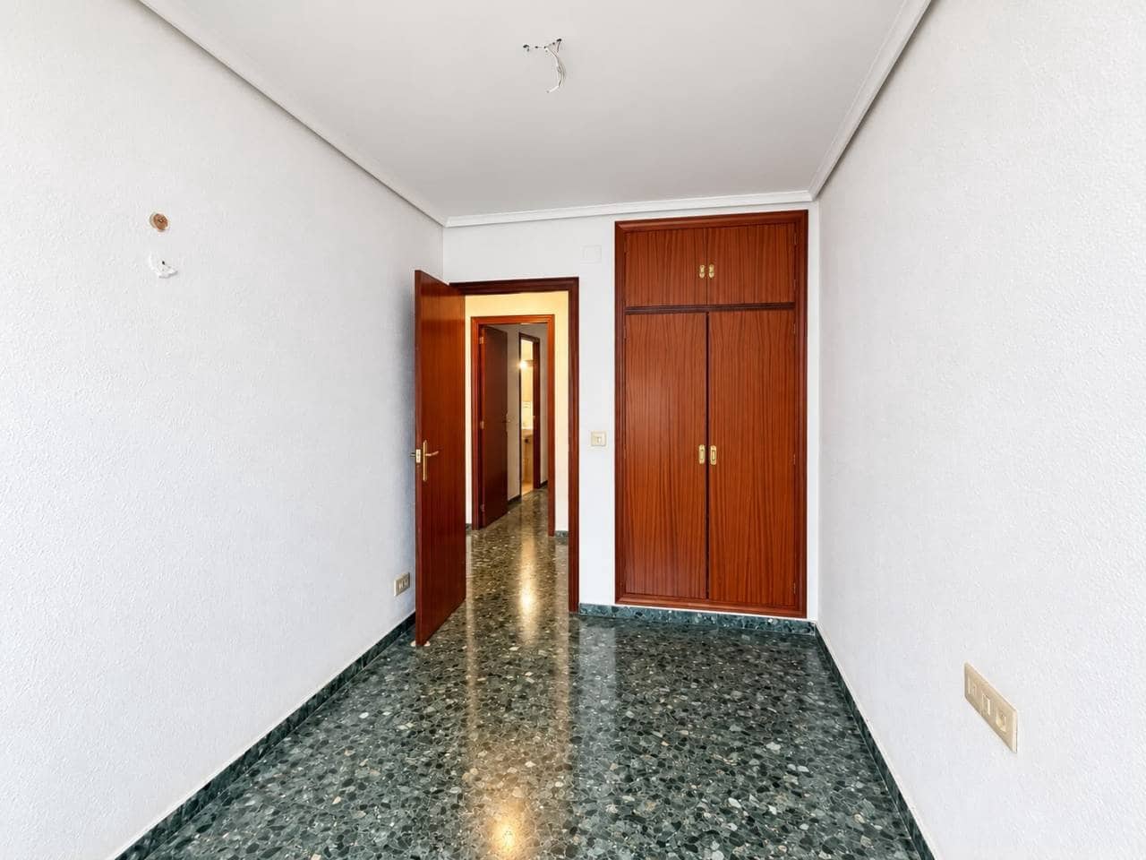 Piso de 4 habitaciones en Castelló de la Plana en venta con garaje - 195.000 € (Ref: 10157132)