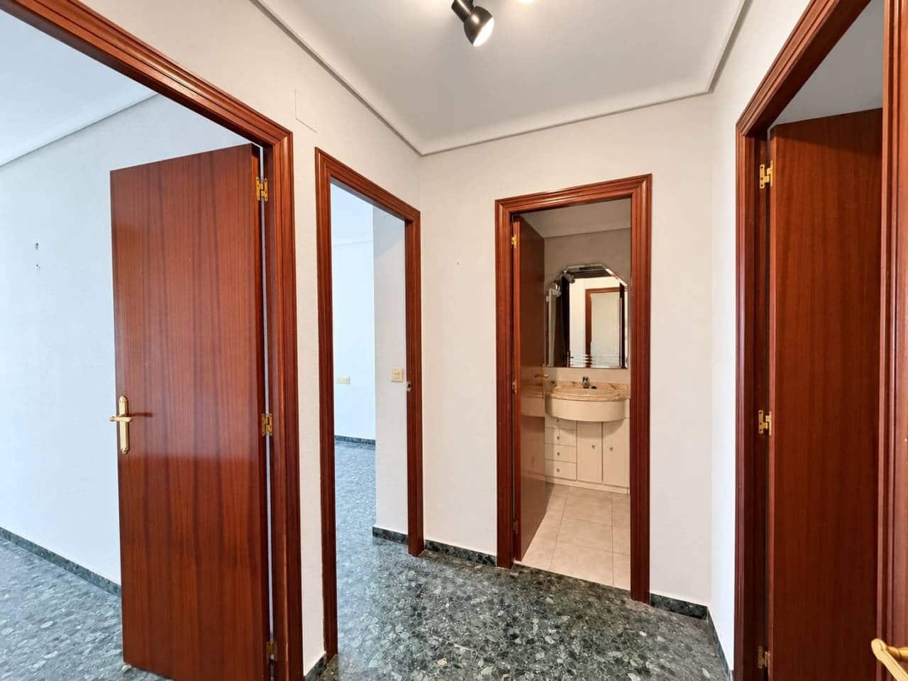 Piso de 4 habitaciones en Castelló de la Plana en venta con garaje - 195.000 € (Ref: 10157132)
