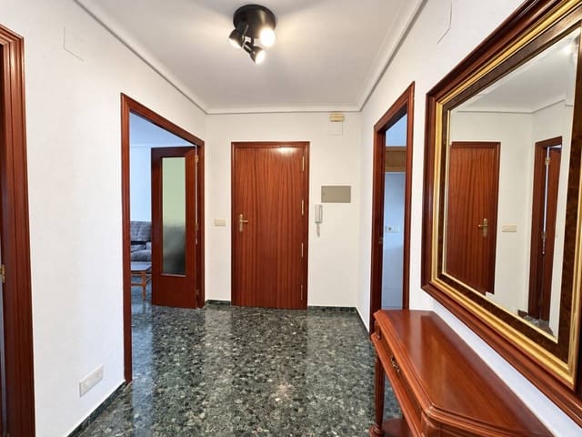Piso de 4 habitaciones en Castelló de la Plana en venta con garaje - 195.000 € (Ref: 10157132)