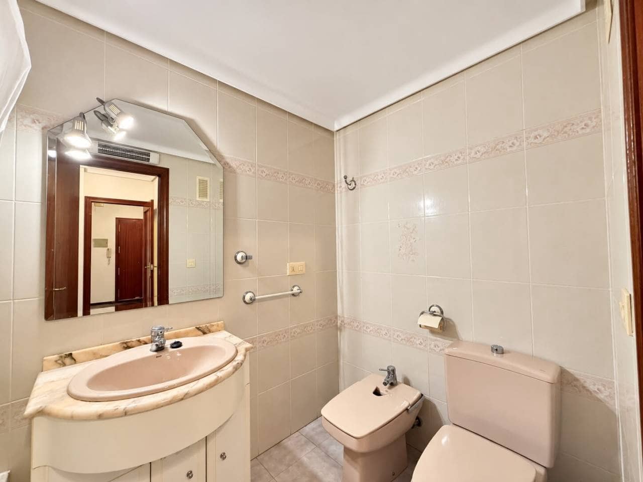 Piso de 4 habitaciones en Castelló de la Plana en venta con garaje - 195.000 € (Ref: 10157132)