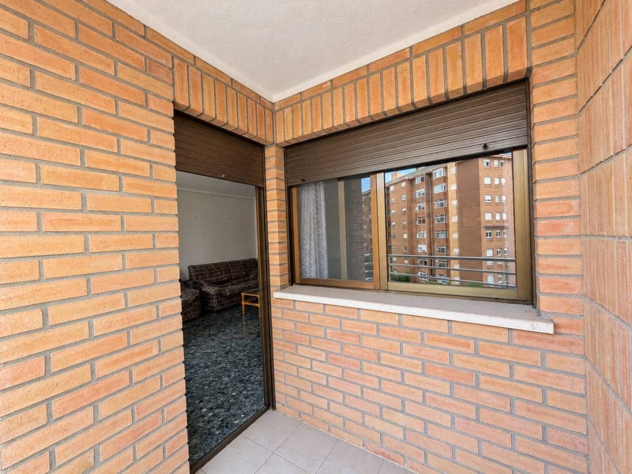 Piso de 4 habitaciones en Castelló de la Plana en venta con garaje - 195.000 € (Ref: 10157132)