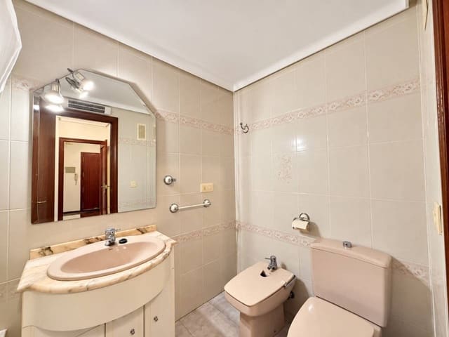 Piso de 4 habitaciones en Castelló de la Plana en venta con garaje - 195.000 € (Ref: 10157132)