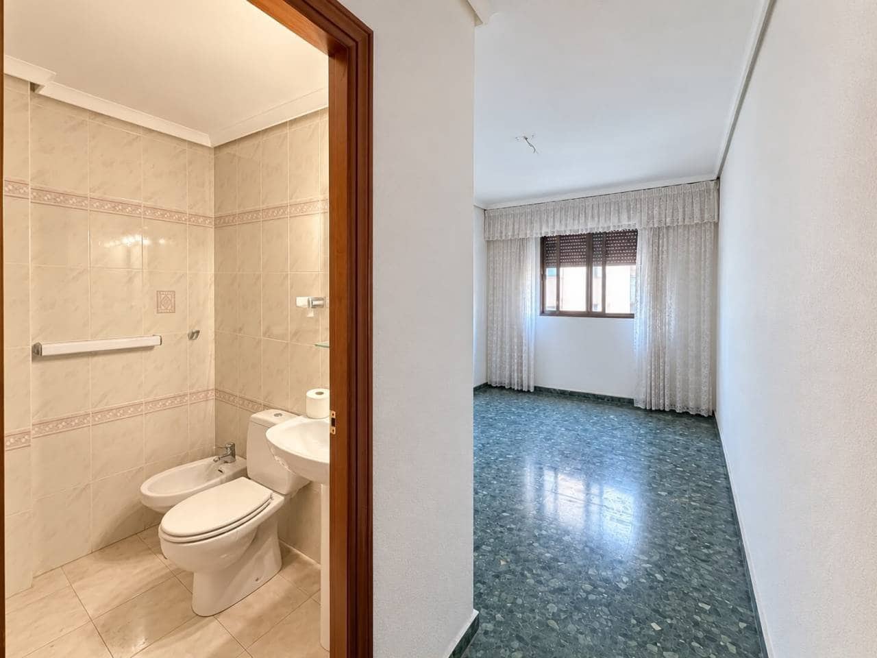 Piso de 4 habitaciones en Castelló de la Plana en venta con garaje - 195.000 € (Ref: 10157132)