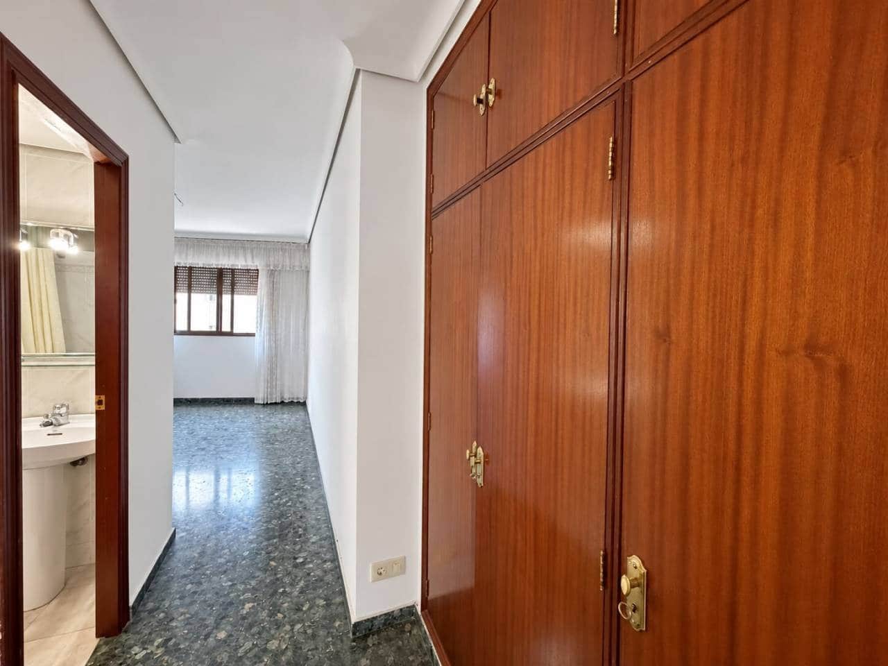 Piso de 4 habitaciones en Castelló de la Plana en venta con garaje - 195.000 € (Ref: 10157132)