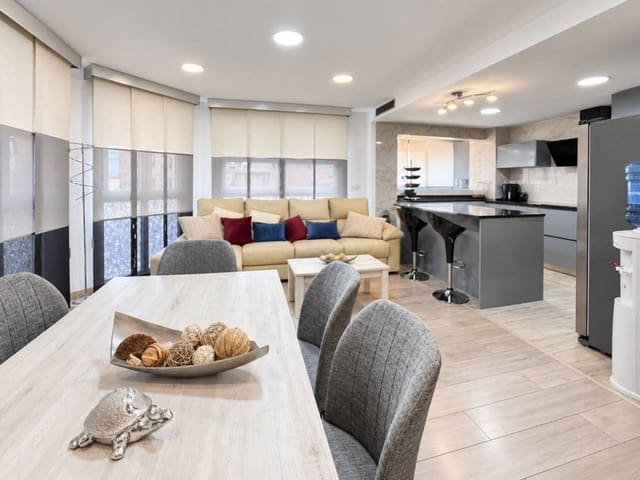 3 soveværelse Lejlighed til salg i Vila-real med garage - € 220.000 (Ref: 10157134)