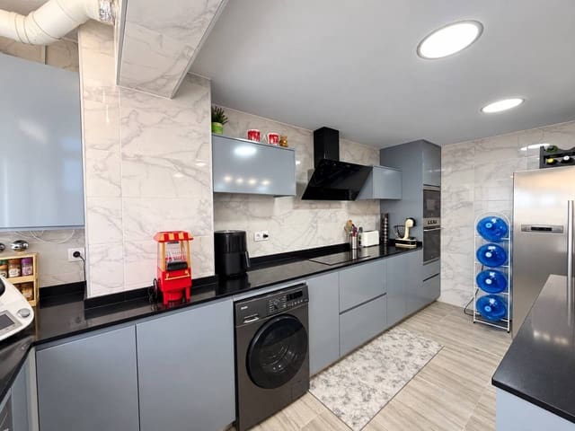 3 soveværelse Lejlighed til salg i Vila-real med garage - € 220.000 (Ref: 10157134)