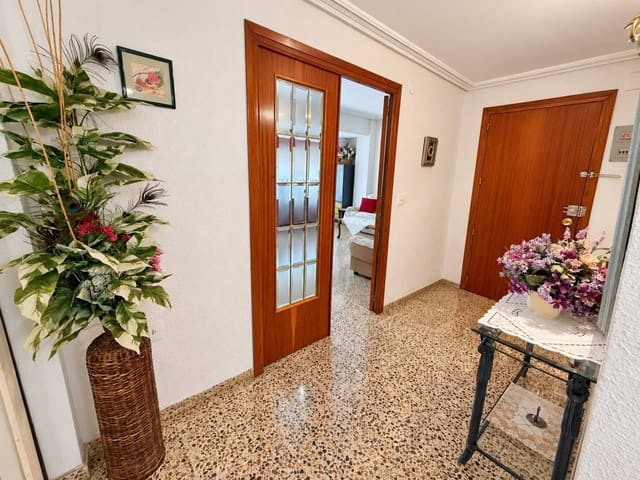 4 soveværelse Lejlighed til salg i Vila-real - € 170.000 (Ref: 10160831)