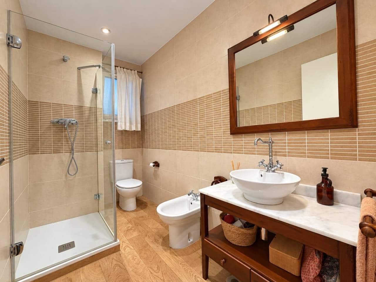3 bedroom Flat for sale in La Vall d'Uixo with garage - € 240,000 (Ref: 10160833)