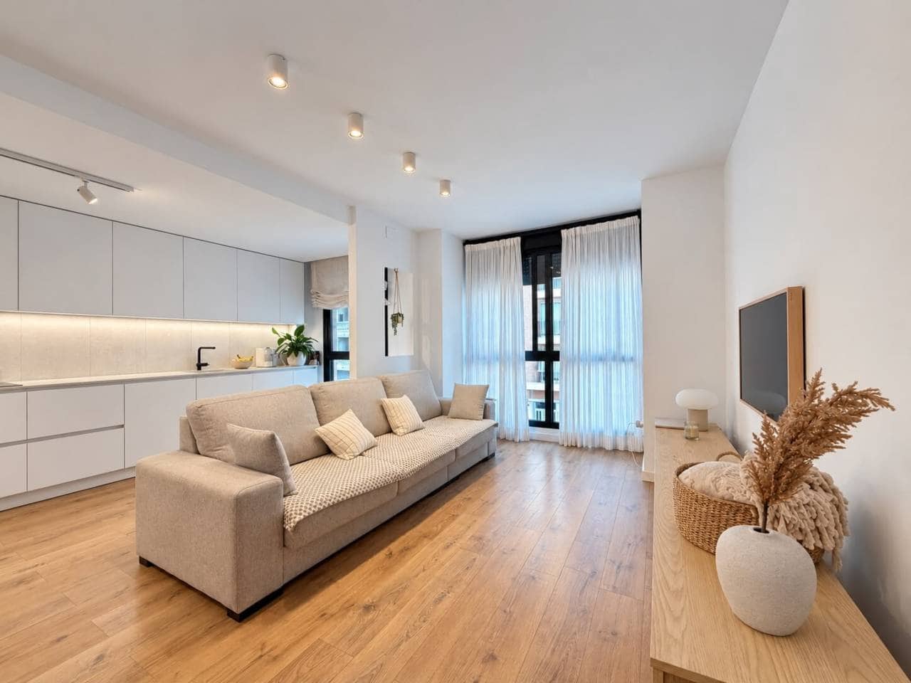 3 bedroom Flat for sale in La Vall d'Uixo with garage - € 240,000 (Ref: 10160833)