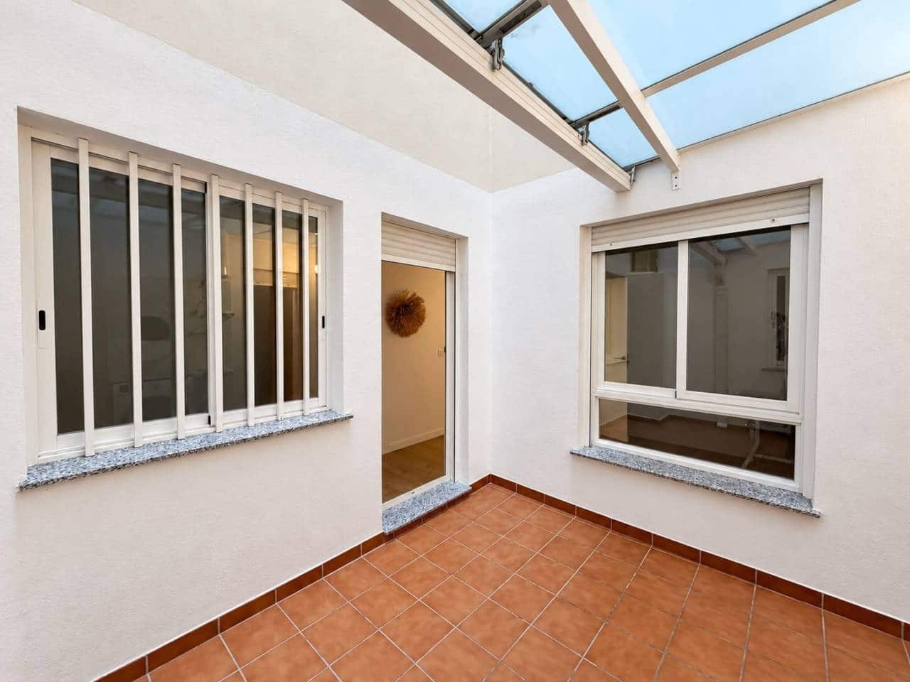 3 bedroom Flat for sale in La Vall d'Uixo with garage - € 240,000 (Ref: 10160833)