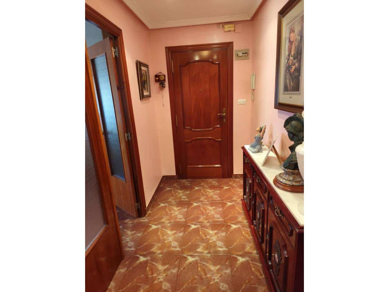 4 bedroom Flat for sale in Nules - € 126,000 (Ref: 10165999)