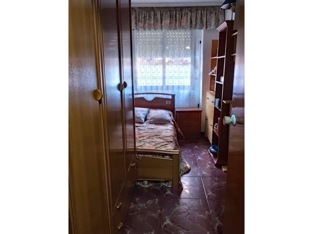 4 bedroom Flat for sale in Nules - € 126,000 (Ref: 10165999)