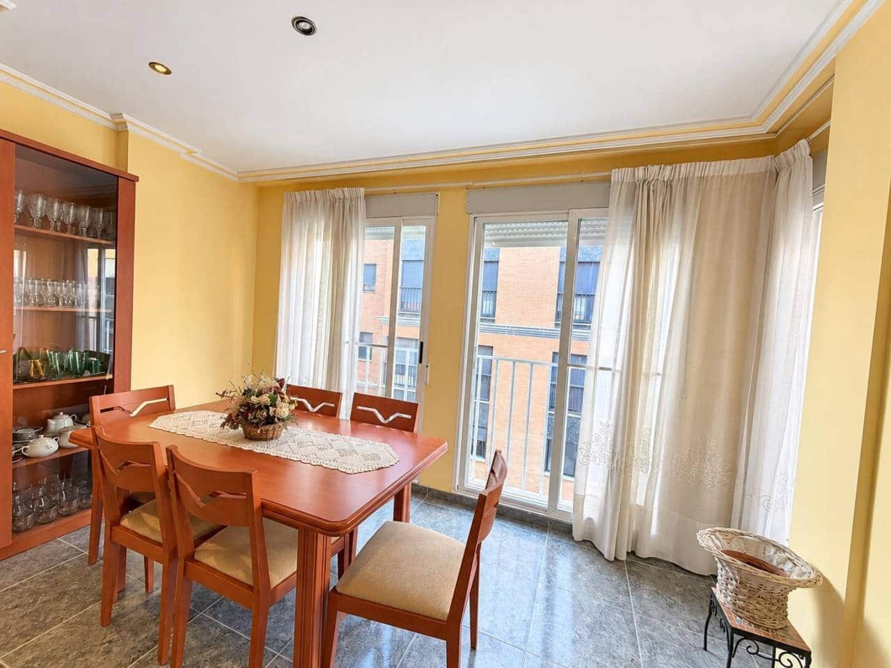3 soveværelse Lejlighed til salg i Vila-real - € 165.000 (Ref: 10170394)