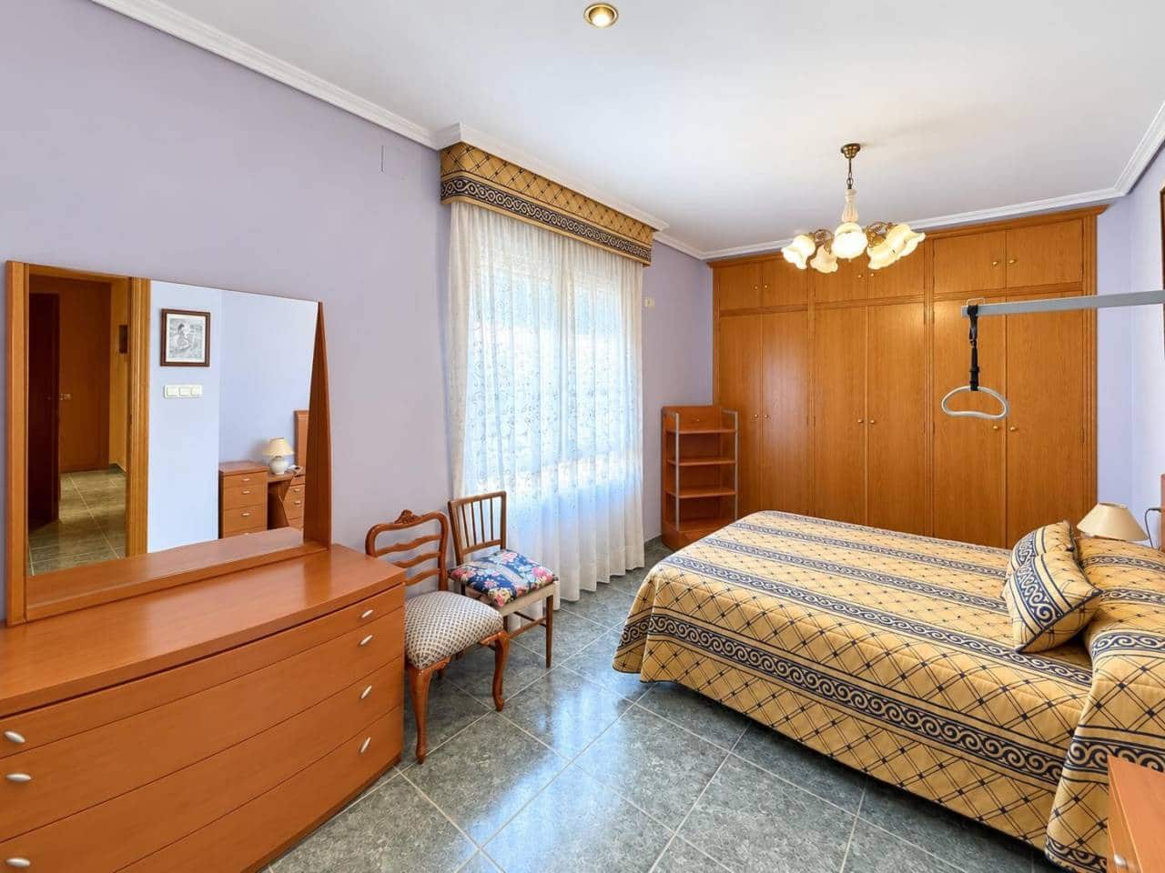 3 soveværelse Lejlighed til salg i Vila-real - € 165.000 (Ref: 10170394)