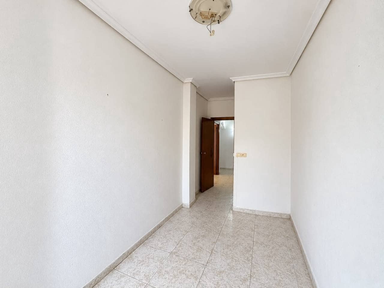 3 bedroom Flat for sale in Castello de la Plana - € 144,000 (Ref: 10170396)