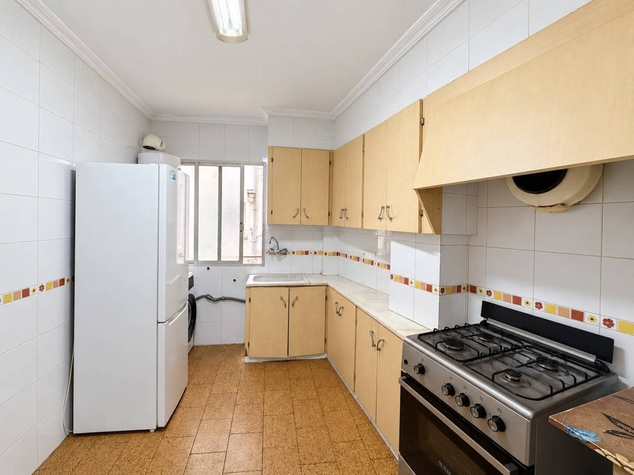 3 bedroom Flat for sale in Castello de la Plana - € 144,000 (Ref: 10170396)