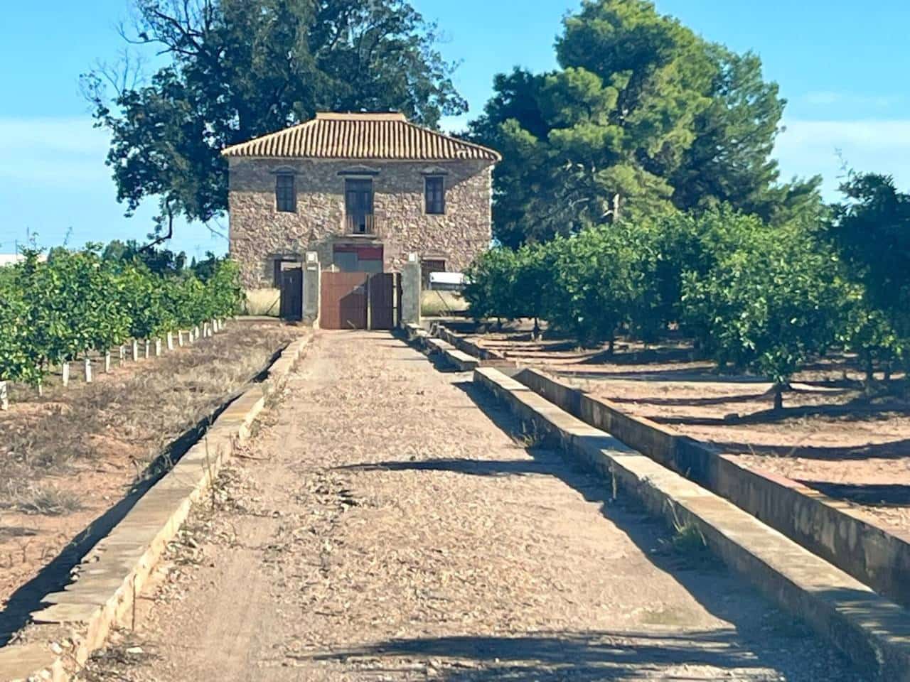 4 bedroom Finca/Country House for sale in Burriana / Borriana with garage - € 285,000 (Ref: 10170399)